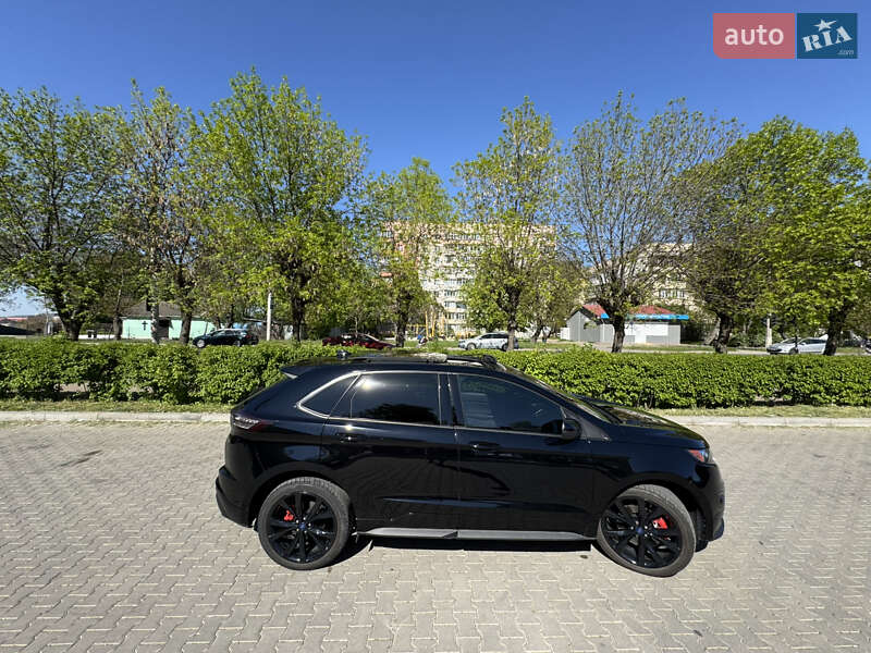 Внедорожник / Кроссовер Ford Edge 2017 в Черновцах