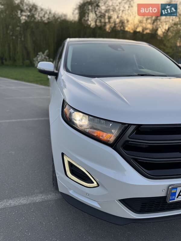 Внедорожник / Кроссовер Ford Edge 2015 в Ивано-Франковске