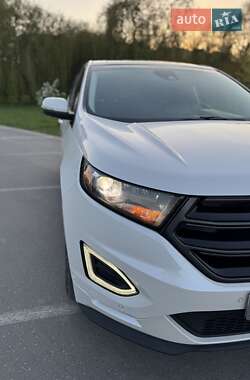 Внедорожник / Кроссовер Ford Edge 2015 в 