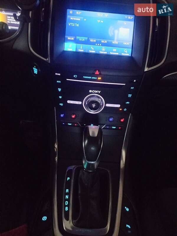 Внедорожник / Кроссовер Ford Edge 2016 в Черновцах