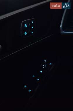 Внедорожник / Кроссовер Ford Edge 2016 в 