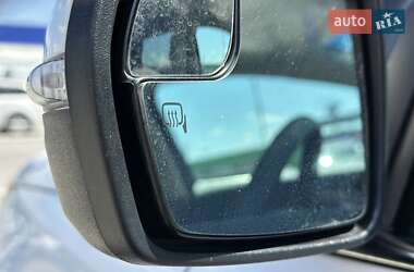 Внедорожник / Кроссовер Ford Edge 2018 в 