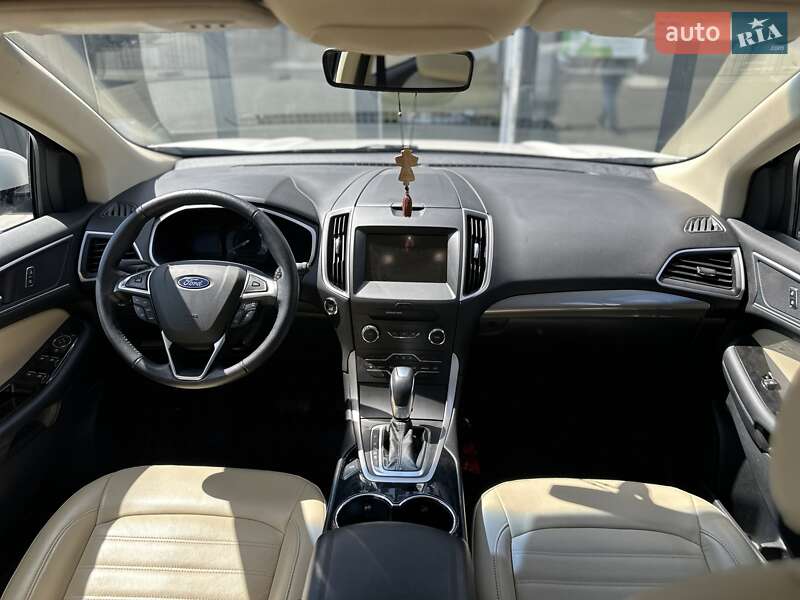 Внедорожник / Кроссовер Ford Edge 2018 в Черновцах