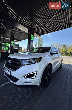 Внедорожник / Кроссовер Ford Edge 2015 в 