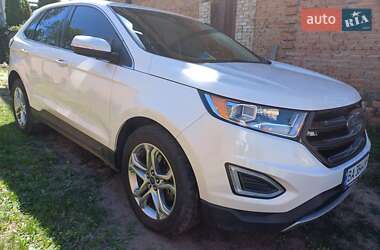 Внедорожник / Кроссовер Ford Edge 2016 в 