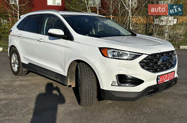 Позашляховик / Кросовер Ford Edge 2020 в 