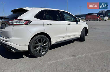 Внедорожник / Кроссовер Ford Edge 2016 в 