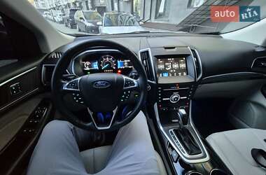 Внедорожник / Кроссовер Ford Edge 2018 в 