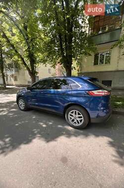 Внедорожник / Кроссовер Ford Edge 2021 в 