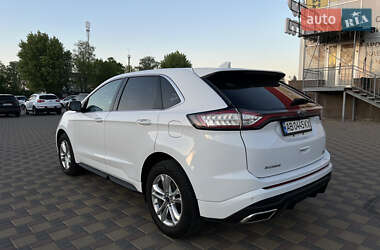 Позашляховик / Кросовер Ford Edge 2016 в 