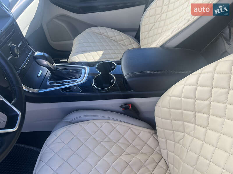 Внедорожник / Кроссовер Ford Edge 2015 в Сумах