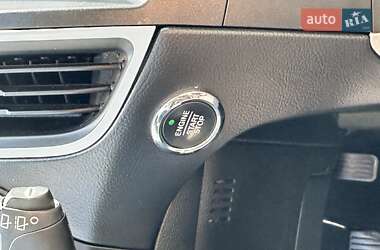 Позашляховик / Кросовер Ford Edge 2016 в 
