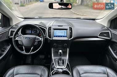 Внедорожник / Кроссовер Ford Edge 2016 в 
