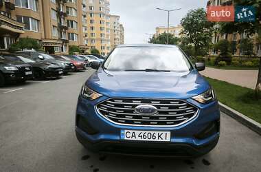 Позашляховик / Кросовер Ford Edge 2021 в 