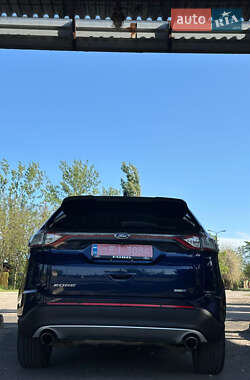 Позашляховик / Кросовер Ford Edge 2016 в 