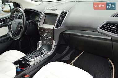 Внедорожник / Кроссовер Ford Edge 2016 в 