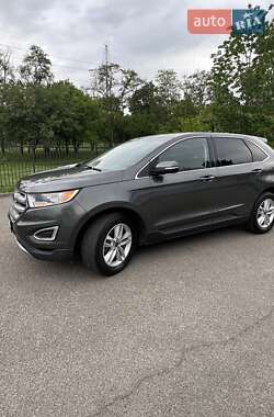 Внедорожник / Кроссовер Ford Edge 2017 в 