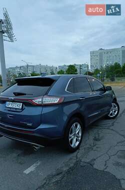 Позашляховик / Кросовер Ford Edge 2018 в 