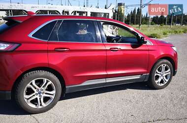 Внедорожник / Кроссовер Ford Edge 2017 в 