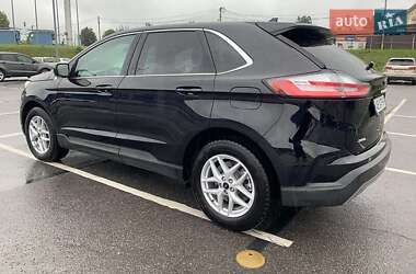 Позашляховик / Кросовер Ford Edge 2023 в 