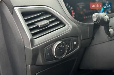 Внедорожник / Кроссовер Ford Edge 2020 в 