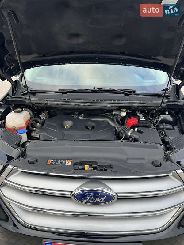 Внедорожник / Кроссовер Ford Edge 2016 в Нововолынске