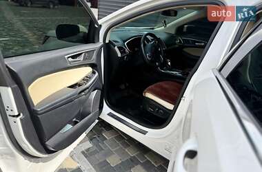 Внедорожник / Кроссовер Ford Edge 2017 в 