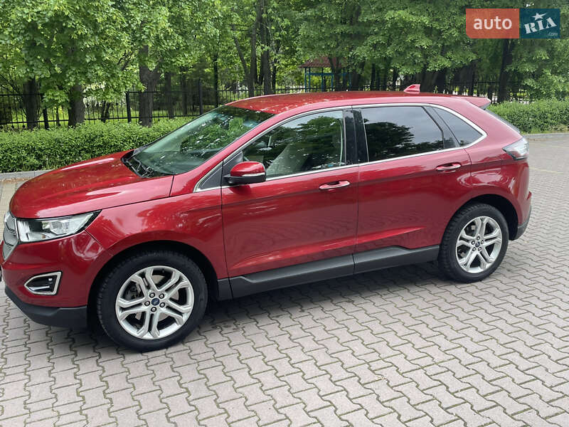 Внедорожник / Кроссовер Ford Edge 2018 в 