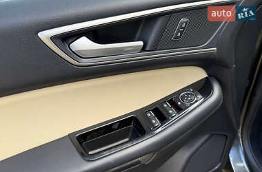 Позашляховик / Кросовер Ford Edge 2020 в 