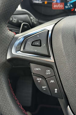Внедорожник / Кроссовер Ford Edge 2020 в 