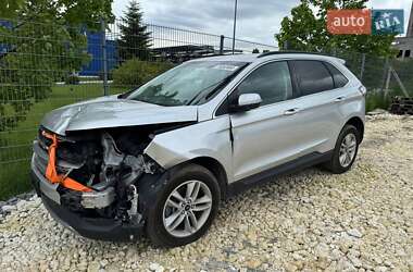 Позашляховик / Кросовер Ford Edge 2018 в 