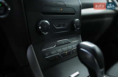 Внедорожник / Кроссовер Ford Edge 2015 в 