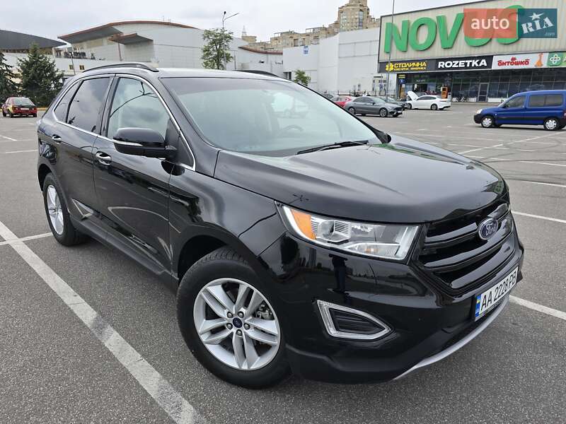 Внедорожник / Кроссовер Ford Edge 2018 в 