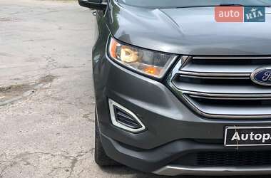 Позашляховик / Кросовер Ford Edge 2016 в 