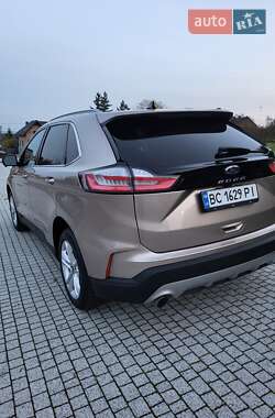 Внедорожник / Кроссовер Ford Edge 2020 в 