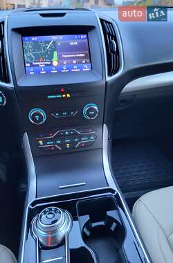 Внедорожник / Кроссовер Ford Edge 2020 в 