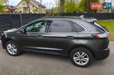 Позашляховик / Кросовер Ford Edge 2018 в 