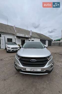 Позашляховик / Кросовер Ford Edge 2016 в 
