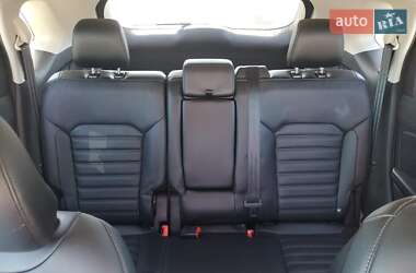 Внедорожник / Кроссовер Ford Edge 2016 в 