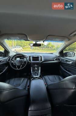 Внедорожник / Кроссовер Ford Edge 2018 в 