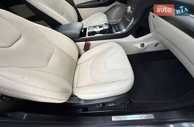 Внедорожник / Кроссовер Ford Edge 2020 в 