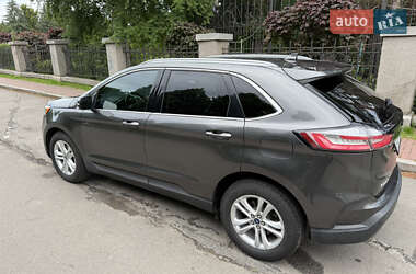 Позашляховик / Кросовер Ford Edge 2018 в 