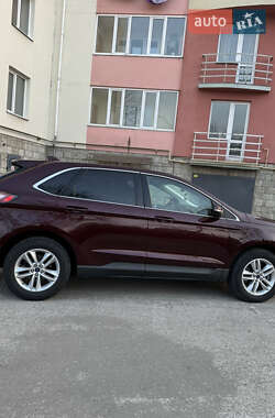 Позашляховик / Кросовер Ford Edge 2017 в 