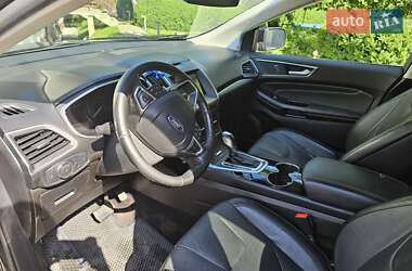 Внедорожник / Кроссовер Ford Edge 2017 в 
