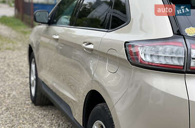 Внедорожник / Кроссовер Ford Edge 2018 в 