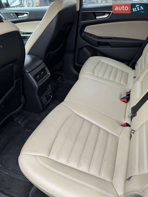 Внедорожник / Кроссовер Ford Edge 2015 в Хмельницком
