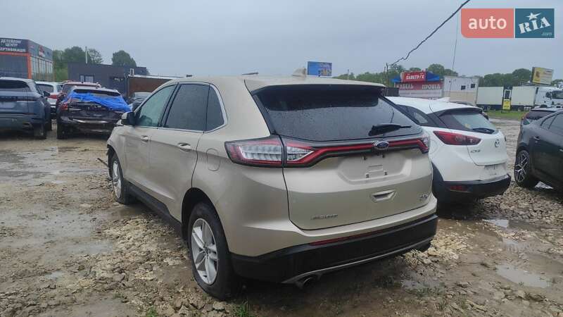 Внедорожник / Кроссовер Ford Edge 2017 в 