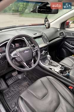 Внедорожник / Кроссовер Ford Edge 2018 в 
