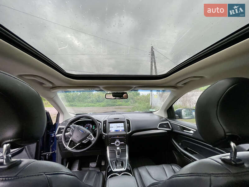 Внедорожник / Кроссовер Ford Edge 2017 в 