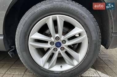 Внедорожник / Кроссовер Ford Edge 2015 в 